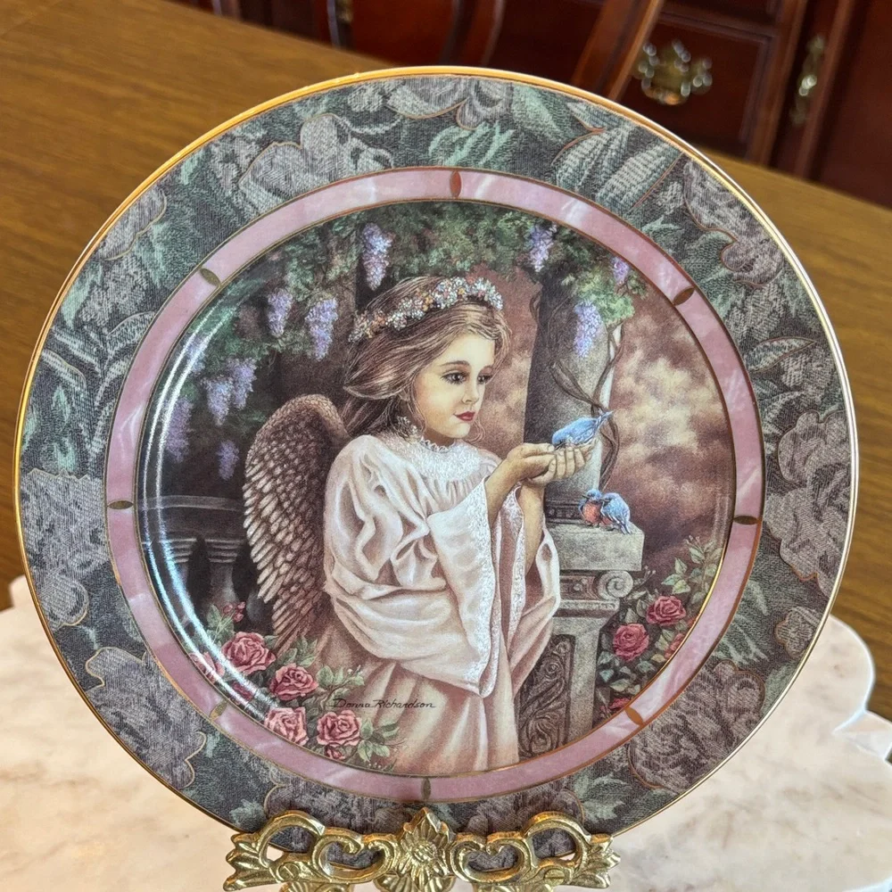 The Bradford Exchange Angelic Plate with Gold Accents~Charity